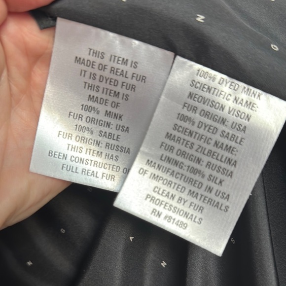 Luxurious Purple Fur Coat - Picture 5 of 9